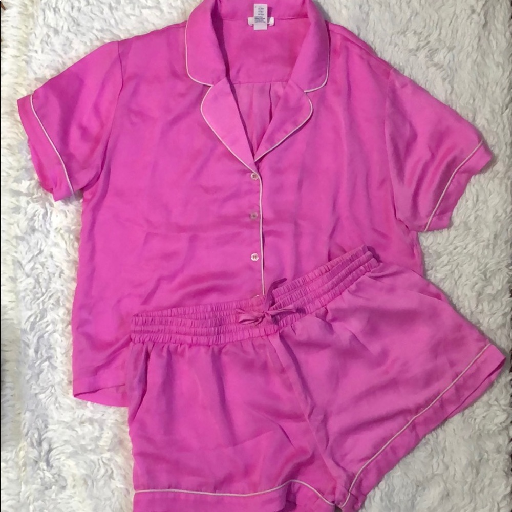 FOREVER 21 Pink Satin Pajama Set